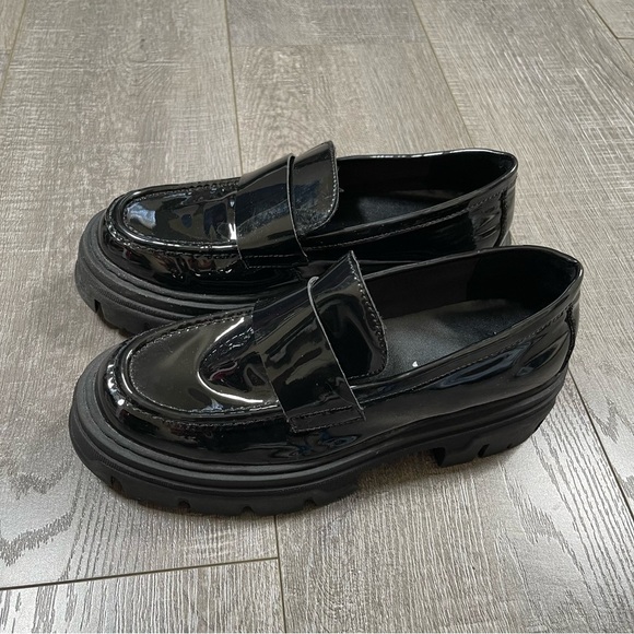 H&M Platform Chunky Black Patent Loafers Size 38 US8 - Picture 1 of 13